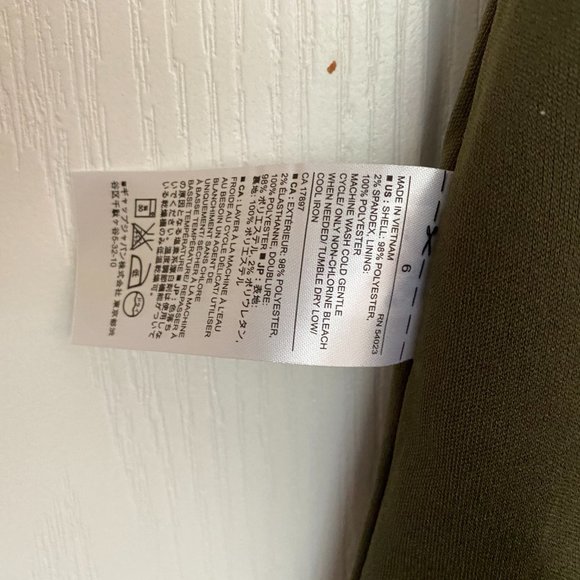 Pretty Paisley Dress - Picture 11 of 11